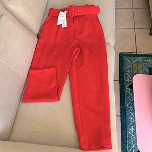 Zara high waist pleated tapered pant with belt Size M